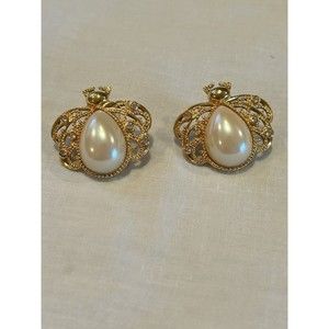 VTG 1995 Avon Faux Pearl Gold Tone Rhinestone Bug Beetle Scarab Pierced …